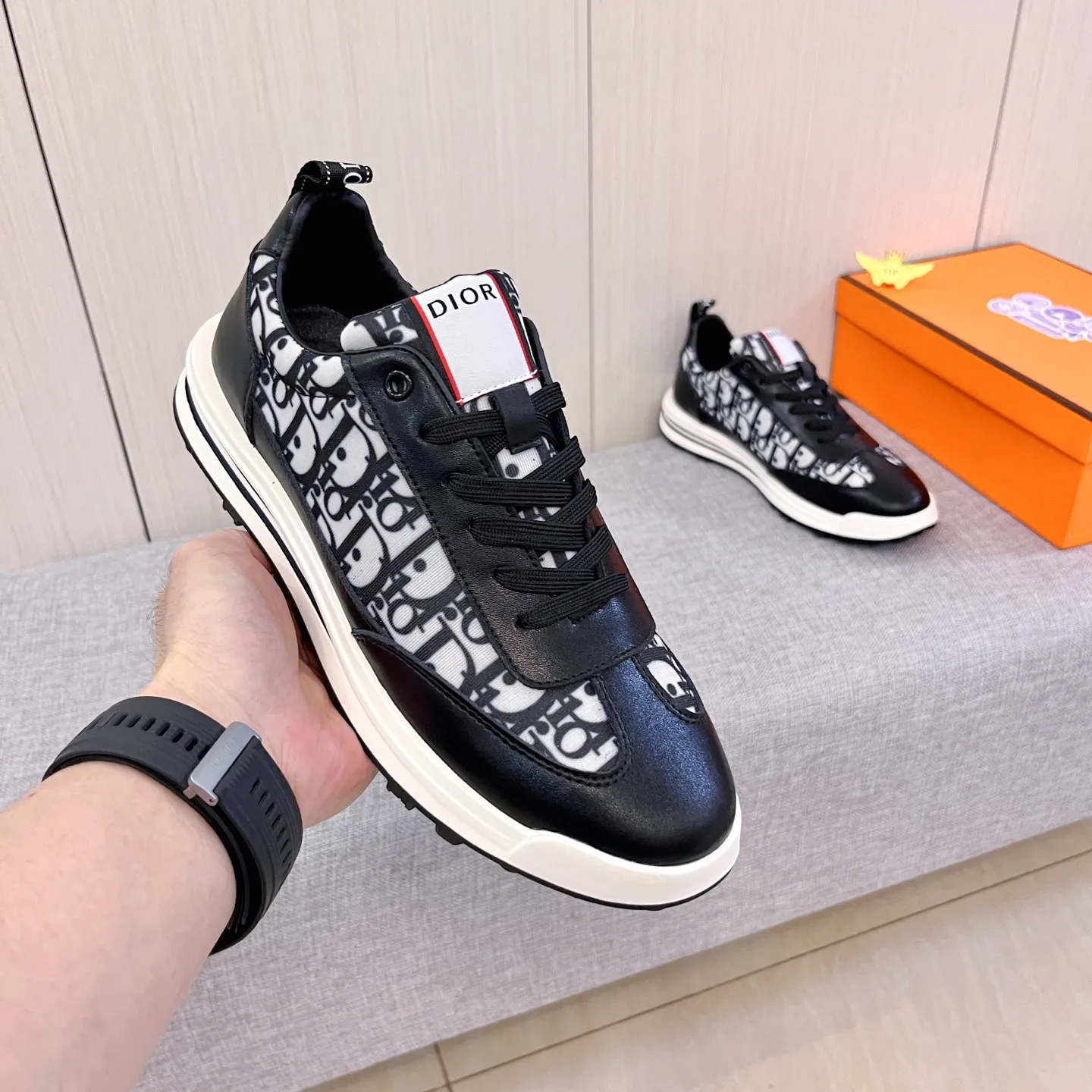 🚘🚘Factory batch 440 men's shoes💰[Dior]🔥Men's high-end brand of shoes official website 1:1 latest masterpiece: the upper is made of Italian imported first-layer cowhide with a comfortable and breathable lining➕original non-slip and wear-resistant outsole🔥, making walking more convenient and comfortable! An exclusive new model, a stunning work, a beautiful 1:1 replica [color] compared to the official quality! Create a fashionable personality to set off your uniqueness! A must-have for trendy men! Classic🔥Size: 38-44 Color: 🔥Multiple colors available🔥.